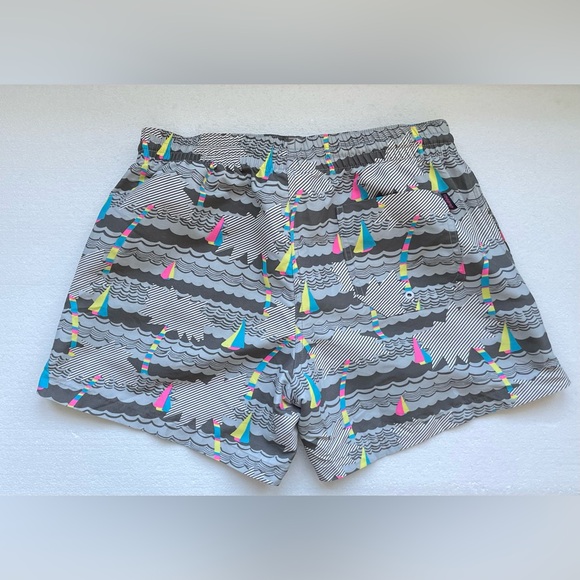 CHUBBIES 5.5” INSEAM SWIM TRUNKS SAILBOAT GRAY AND NEON - Picture 2 of 5